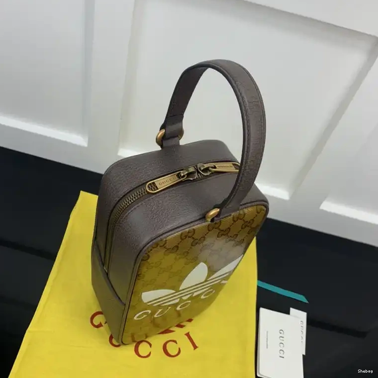 2210YA0159 Gucci Bag 0824